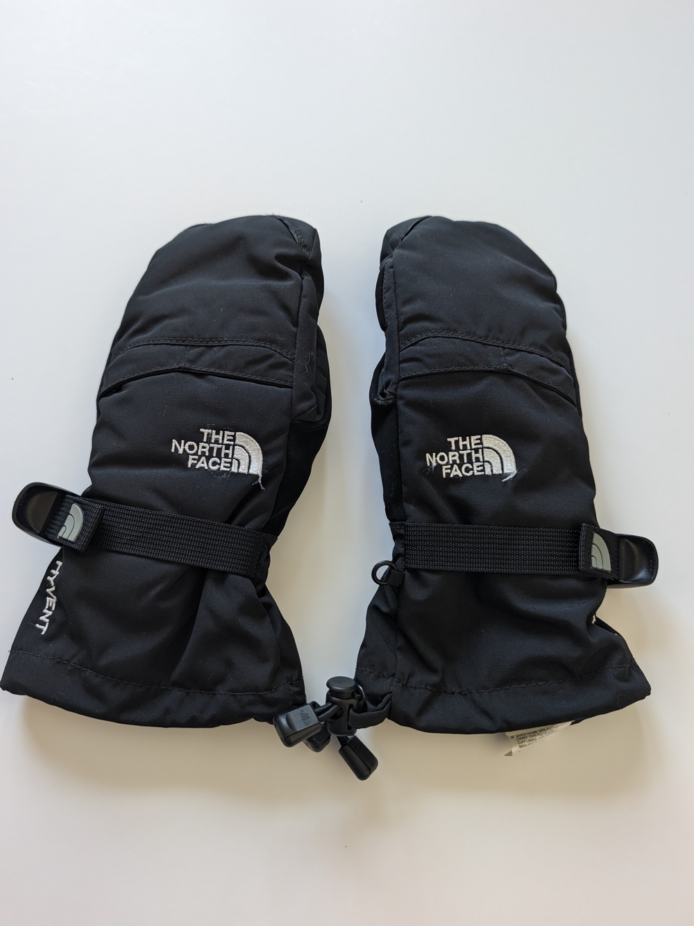 The North Face Women's HyVent Insulated Ski Mittens - Black